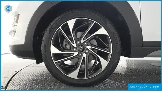 HYUNDAI TUCSON DIESEL 2.0 2WD