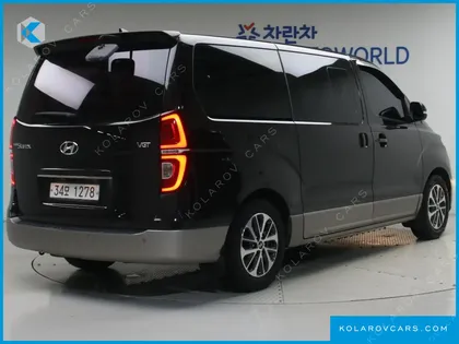 HYUNDAI STAREX URBAN 9-SEATER