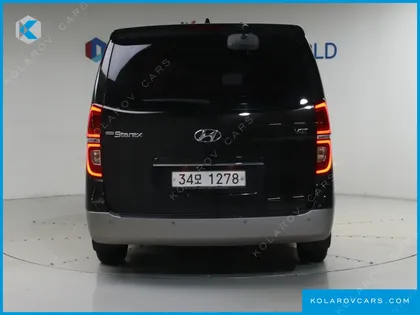 HYUNDAI STAREX URBAN 9-SEATER