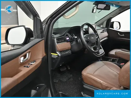 HYUNDAI STAREX URBAN 9-SEATER