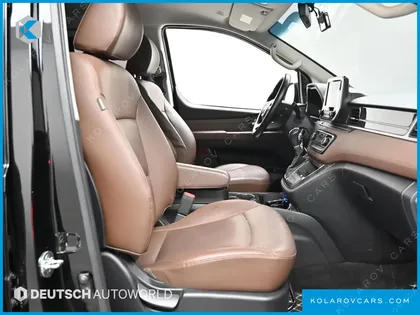 HYUNDAI STAREX URBAN 9-SEATER