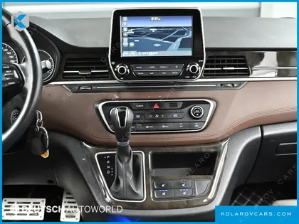 HYUNDAI STAREX URBAN 9-SEATER