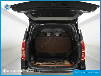 HYUNDAI STAREX URBAN 9-SEATER
