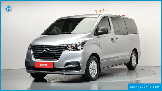 HYUNDAI STAREX VAN 5-SEATER
