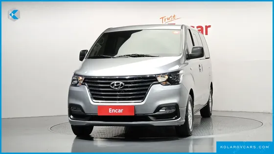 HYUNDAI STAREX VAN 5-SEATER