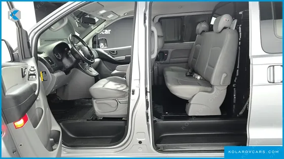 HYUNDAI STAREX VAN 5-SEATER