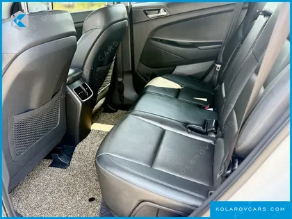 HYUNDAI TUCSON DIESEL 2.0 2WD
