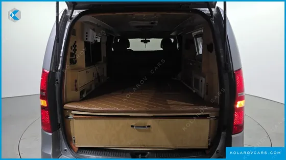 HYUNDAI STAREX CAMPING CAR