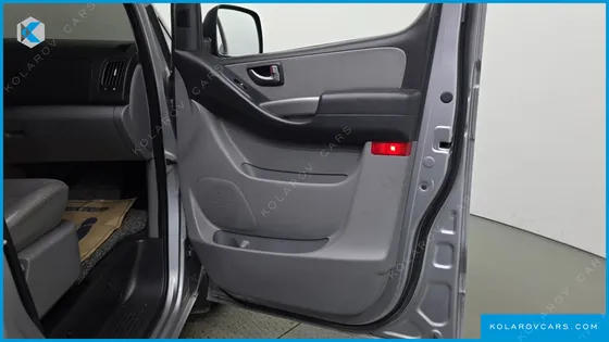 HYUNDAI STAREX CAMPING CAR