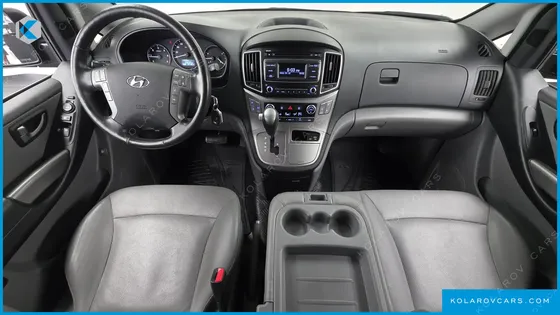 HYUNDAI STAREX WAGON 12-SEATER