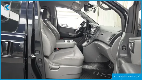 HYUNDAI STAREX WAGON 12-SEATER