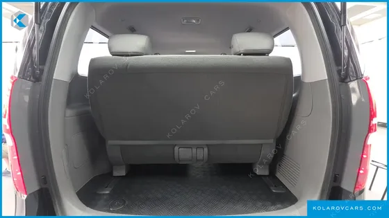 HYUNDAI STAREX WAGON 12-SEATER
