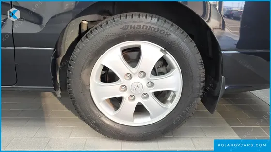 HYUNDAI STAREX WAGON 12-SEATER