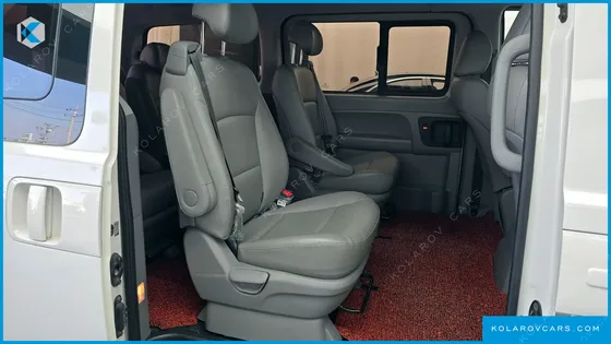 HYUNDAI STAREX URBAN 9-SEATER