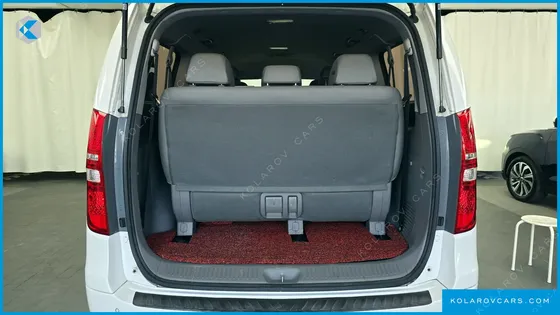 HYUNDAI STAREX URBAN 9-SEATER