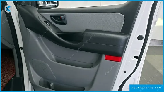 HYUNDAI STAREX URBAN 9-SEATER