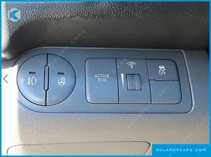 HYUNDAI STAREX VAN 3-SEATER