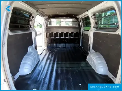 HYUNDAI STAREX VAN 3-SEATER