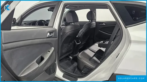 HYUNDAI TUCSON DIESEL 2.0 2WD