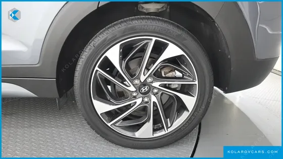 HYUNDAI TUCSON DIESEL 2.0 2WD