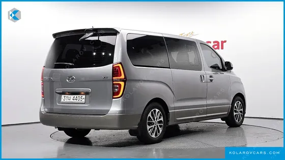 HYUNDAI STAREX URBAN 9-SEATER