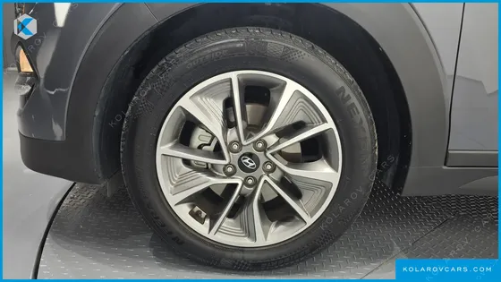 HYUNDAI TUCSON DIESEL 2.0 2WD