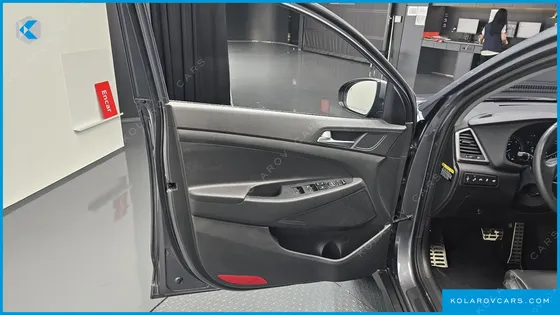 HYUNDAI TUCSON DIESEL 2.0 2WD