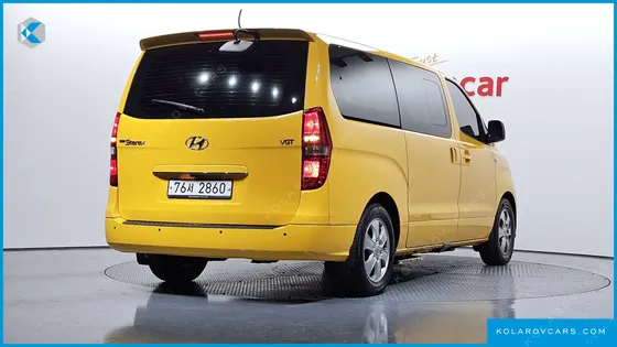 HYUNDAI STAREX WAGON 12-SEATER