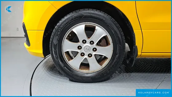 HYUNDAI STAREX WAGON 12-SEATER