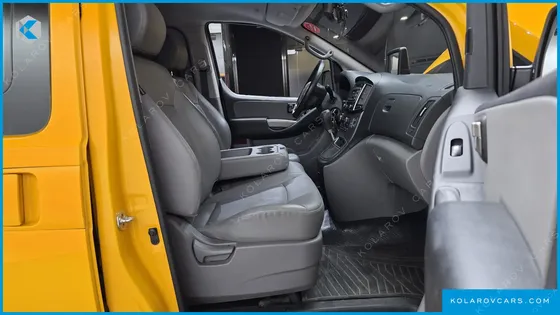 HYUNDAI STAREX WAGON 12-SEATER