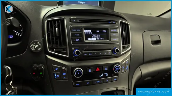 HYUNDAI STAREX WAGON 12-SEATER