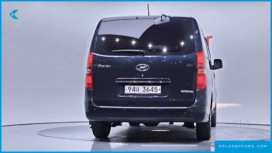 HYUNDAI STAREX VAN 5-SEATER