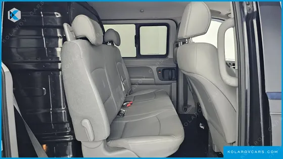 HYUNDAI STAREX VAN 5-SEATER