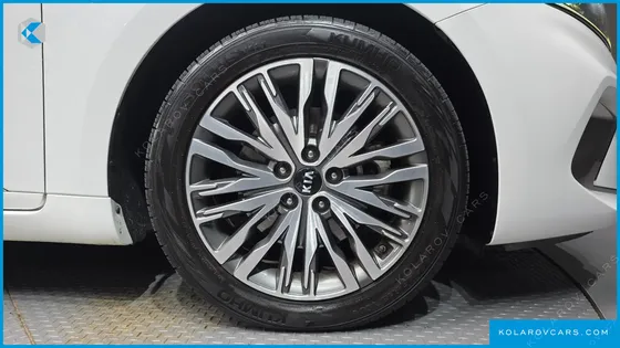 KIA K7 3.0 LPI PRESTIGE(RENTED)