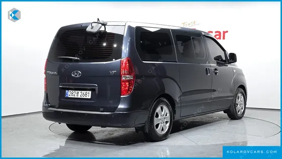 HYUNDAI STAREX URBAN 9-SEATER