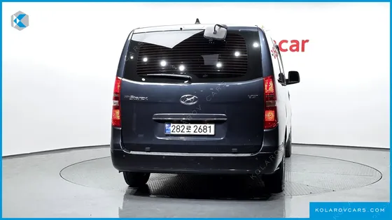 HYUNDAI STAREX URBAN 9-SEATER