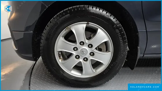 HYUNDAI STAREX URBAN 9-SEATER