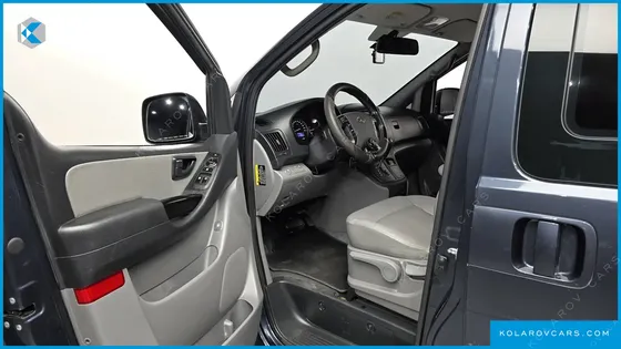 HYUNDAI STAREX URBAN 9-SEATER