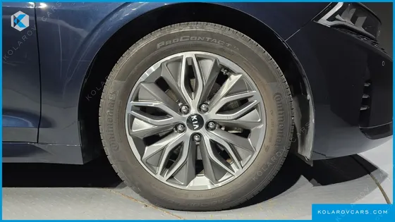 KIA K5 SIGNATURE