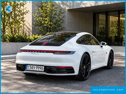 PORSCHE 911 CARRERA