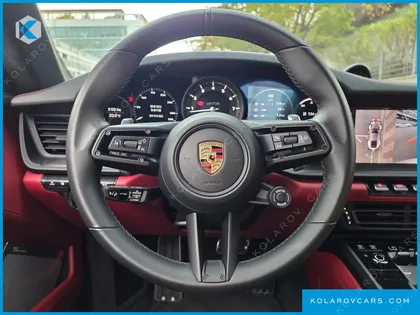 PORSCHE 911 CARRERA 4 GTS