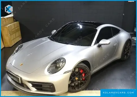 PORSCHE 911 CARRERA 4 GTS