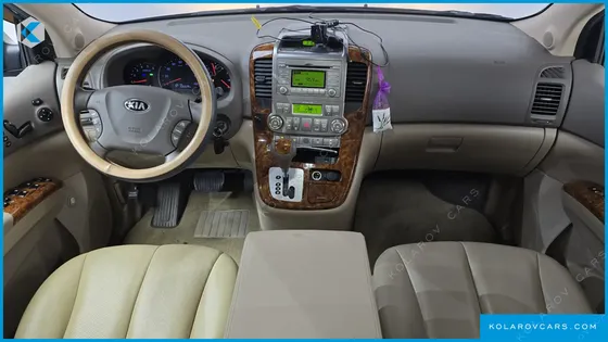 KIA CARNIVAL GRAND CARNIVAL HI LIMOUSINE GLX