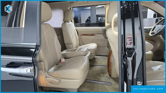 KIA CARNIVAL GRAND CARNIVAL HI LIMOUSINE GLX