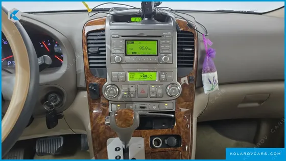 KIA CARNIVAL GRAND CARNIVAL HI LIMOUSINE GLX