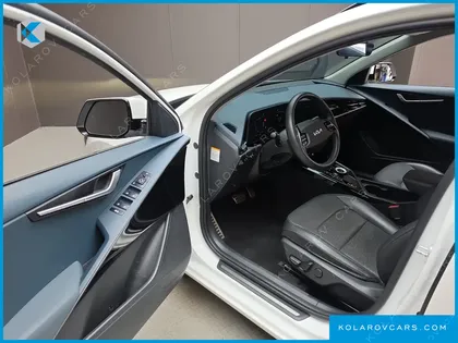 KIA NIRO SIGNATURE
