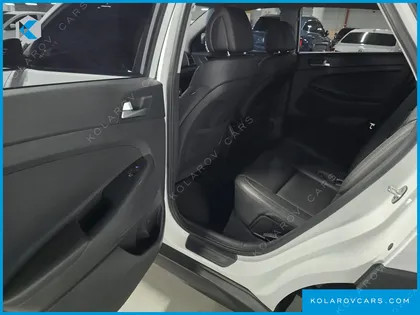 HYUNDAI TUCSON DIESEL 2.0 2WD