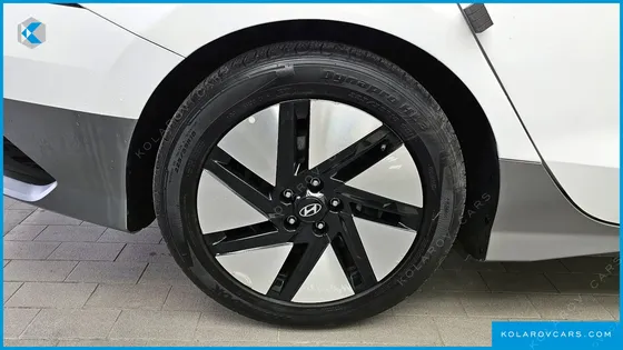 HYUNDAI IONIQ 6 STANDARD