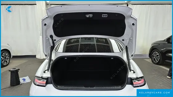 HYUNDAI IONIQ 6 STANDARD