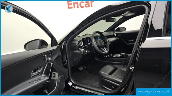 MERCEDES A-CLASS A220 SEDAN